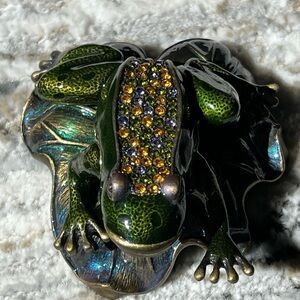Jeweled top frog trinket figurine